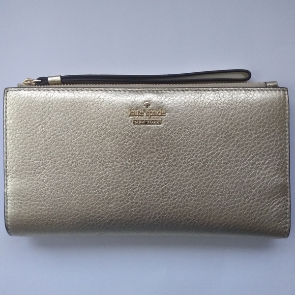 Kate Spade Blake Street Dot Eliza Wallet in Gold - Picture 2 of 8